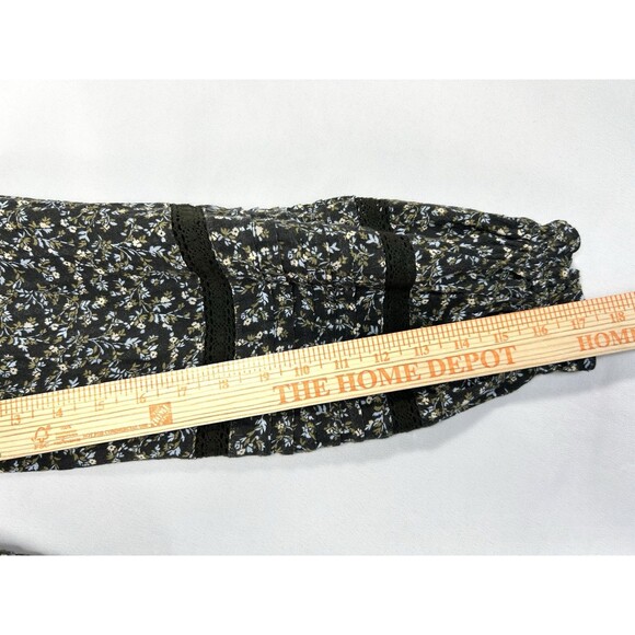 American Eagle Tie Front Top Boho Brown Floral Blouse Sz M Crochet Cottagecore - Picture 7 of 9